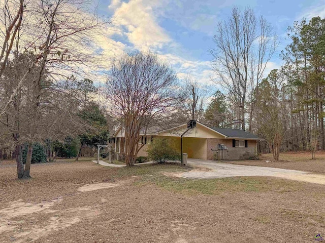 view of front of property