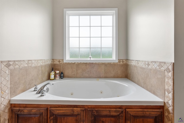 bathroom featuring a washtub