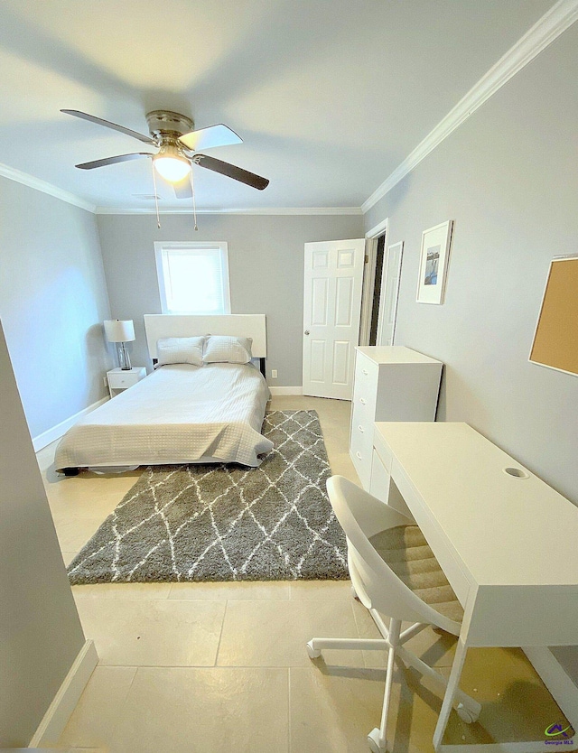 bedroom with crown molding and ceiling fan