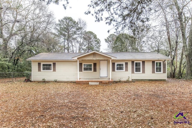 ranch-style house featuring covered porch