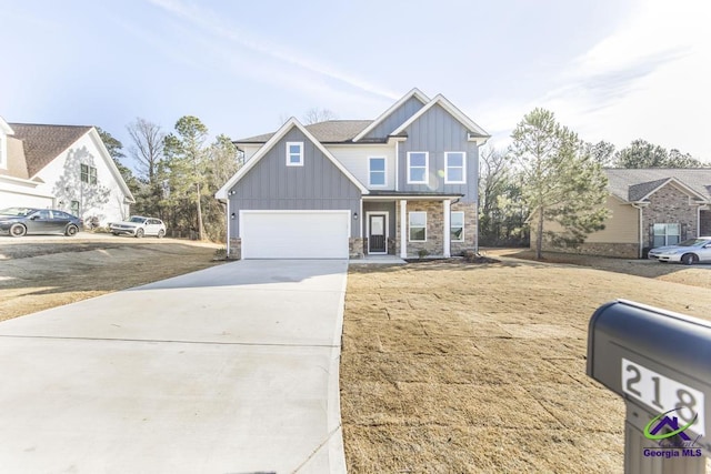 view of front of house featuring a garage