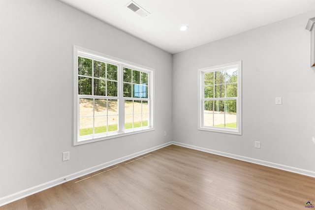 687 Jasmine Dr, Macon, GA 31211 - unfurnished room with healthy amount of natural light, light wood-type flooring, baseboards, and recessed lighting