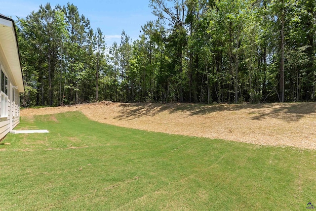 687 Jasmine Dr, Macon, GA 31211 - view of grassy yard
