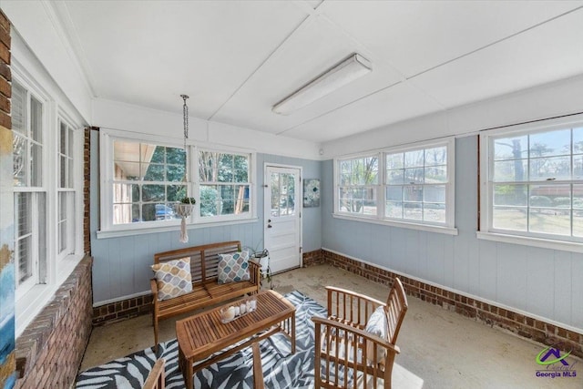 view of sunroom / solarium