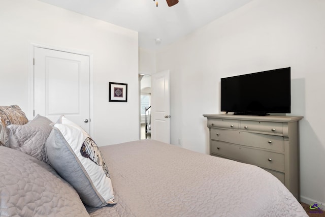 bedroom featuring ceiling fan