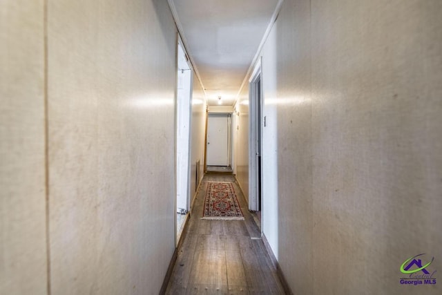 2137 Mutual Ave, Macon, GA 31204 - corridor featuring wood finished floors