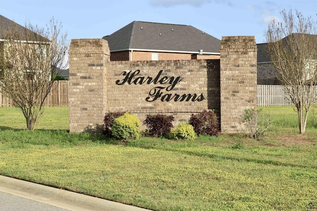 422 Chelsea Leigh Ave, Bonaire, GA 31005 - community sign featuring fence and a lawn