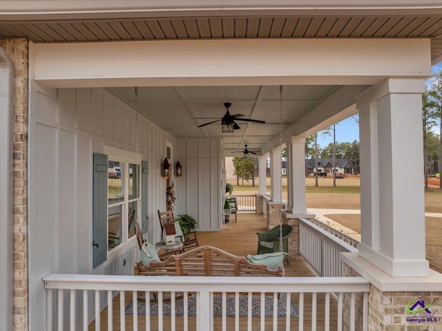 view of patio with covered porch and ceiling fan