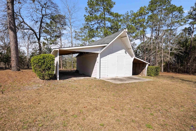 view of outbuilding