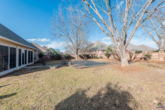 view of yard featuring a fenced backyard