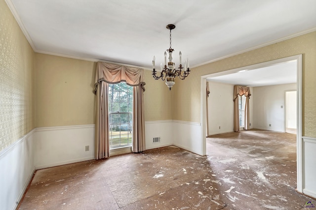 unfurnished room with crown molding, a notable chandelier, and visible vents