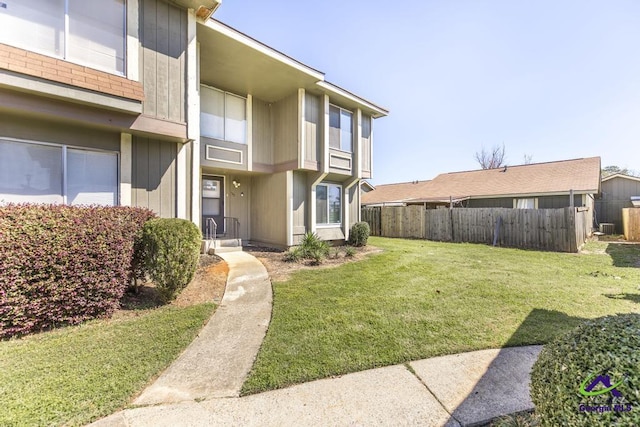 127 Stoneridge Dr, Warner Robins, GA 31088 - exterior space with fence