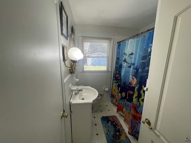 78 Duncan St, Fort Valley, GA 31030 - bathroom with vanity and a shower with shower curtain