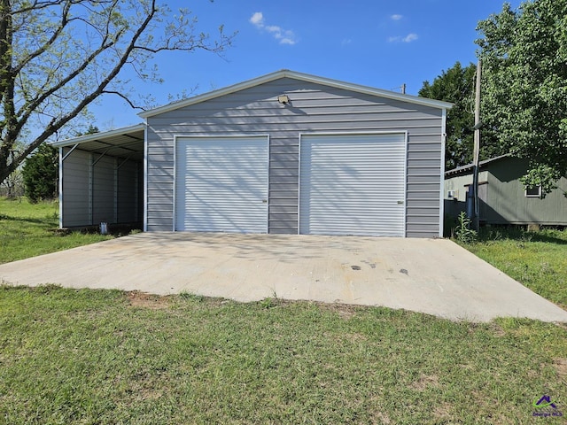 garage featuring a garage