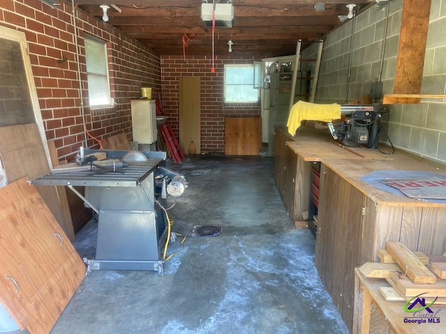 5864 Porterfield Cir, Macon, GA 31216 - garage featuring a garage door opener