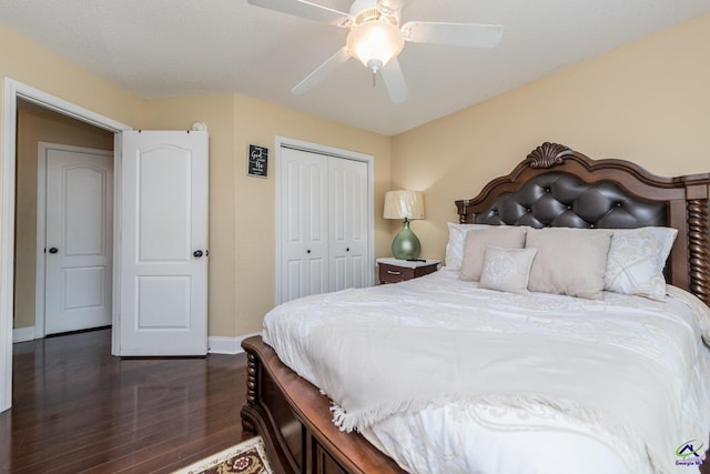 105 Taconic Ct, Bonaire, GA 31005 - bedroom with a ceiling fan, baseboards, dark wood finished floors, and a closet