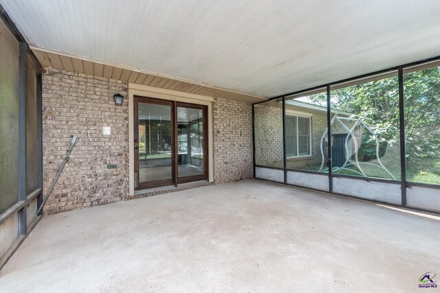 133 Avalon Dr, Warner Robins, GA 31093 - view of unfurnished sunroom