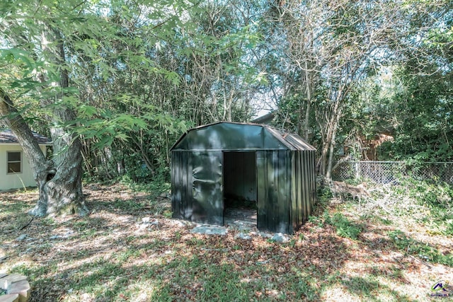 133 Avalon Dr, Warner Robins, GA 31093 - view of shed featuring fence