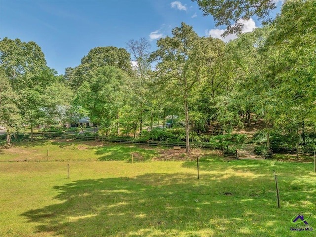124 Joy Dr, Warner Robins, GA 31088 - view of yard featuring fence