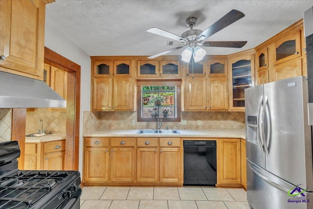 124 Joy Dr, Warner Robins, GA 31088 - kitchen featuring a sink, light countertops, ceiling fan, and black appliances