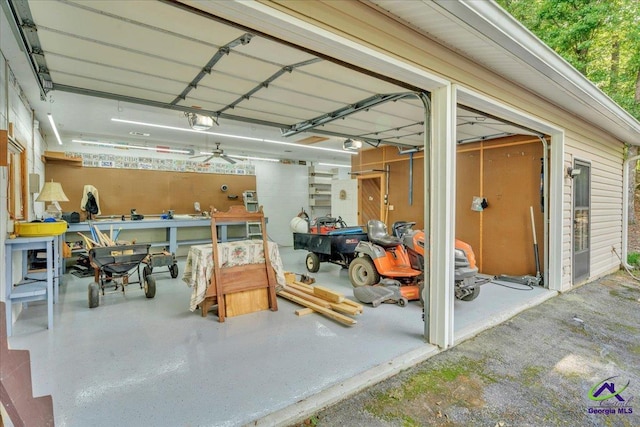 124 Joy Dr, Warner Robins, GA 31088 - view of garage