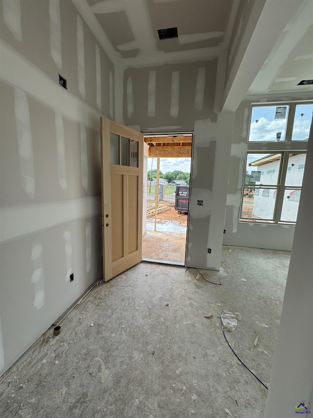 view of foyer entrance