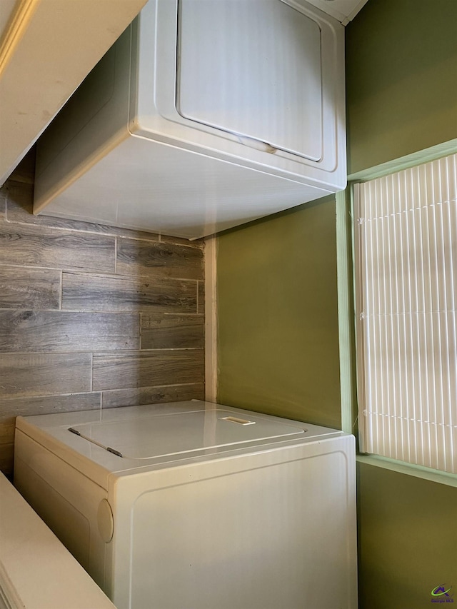 310 Westcliff Ctr, Warner Robins, GA 31088 - washroom featuring wood walls