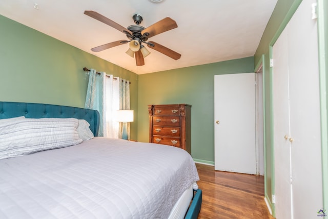 22 Waterford Way, Hawkinsville, GA 31036 - bedroom with wood finished floors and ceiling fan