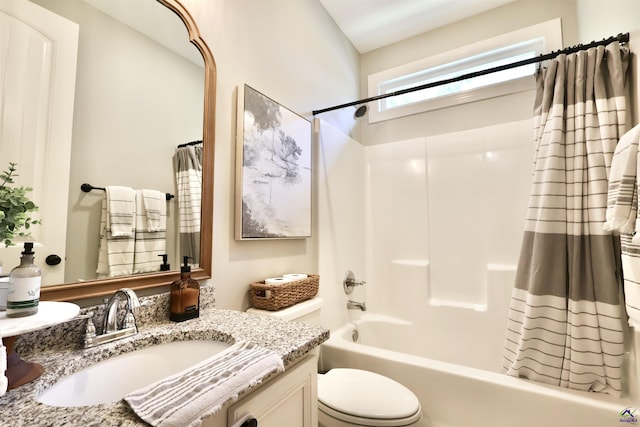 121 Gwendolyn Ave, Perry, GA 31069 - bathroom with shower / tub combo, vanity, and toilet