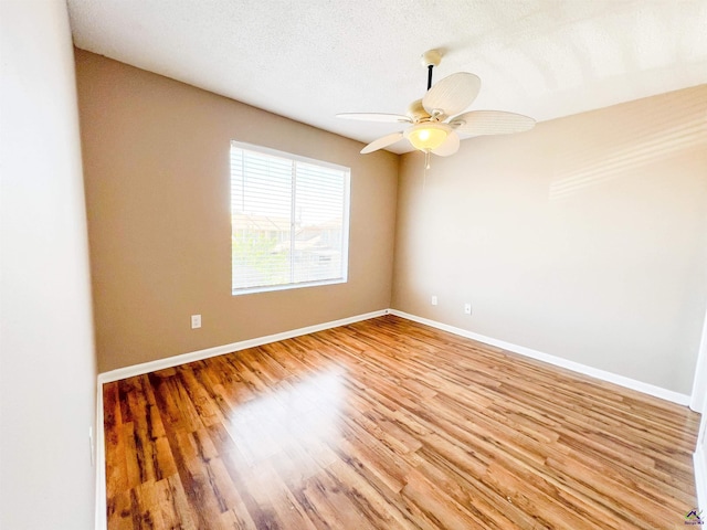 109 Stoneridge Dr, Warner Robins, GA 31088 - unfurnished room featuring light wood-style flooring, baseboards, and ceiling fan