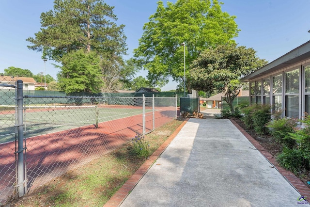 207 Oak Forest Ln, Warner Robins, GA 31088 - view of tennis court