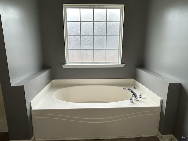 103 Lattice Bnd, Bonaire, GA 31005 - bathroom with a bath