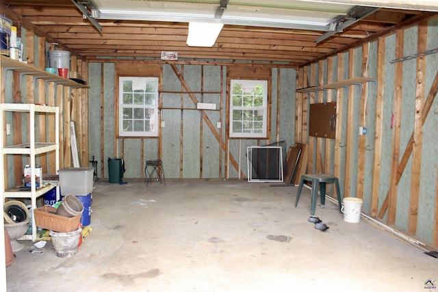 303 Shane, Perry, GA 31069 - view of garage