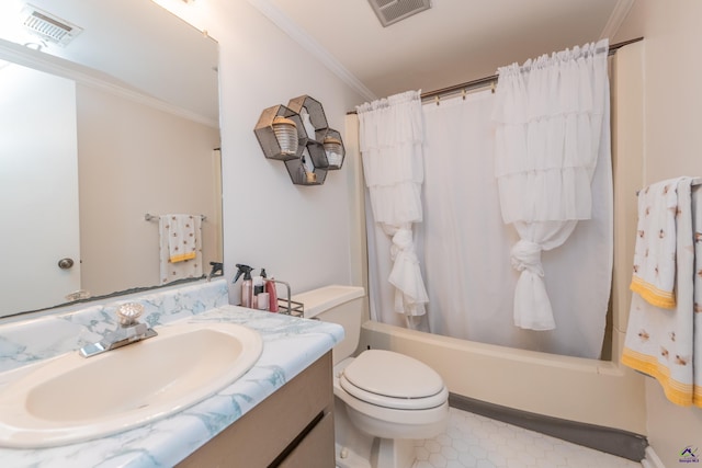826 Edward Pl, Macon, GA 31204 - full bath featuring vanity, toilet, crown molding, and shower / bath combination with curtain