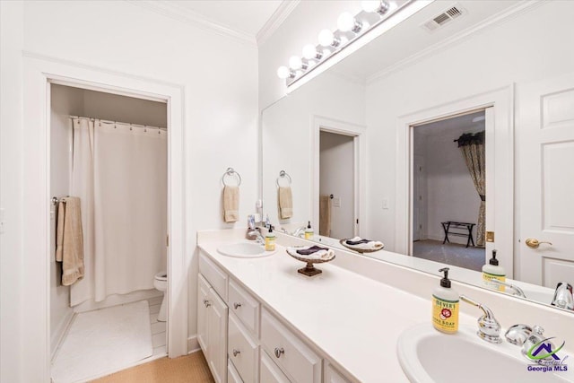 116 Maimont Cir, Macon, GA 31210 - full bath featuring double vanity, toilet, crown molding, and a shower with curtain
