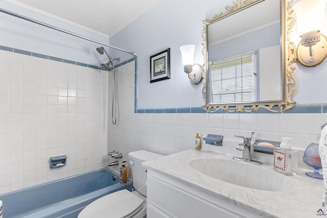 518 College St, Montezuma, GA 31063 - full bath with vanity, shower / bathtub combination, crown molding, toilet, and tile walls