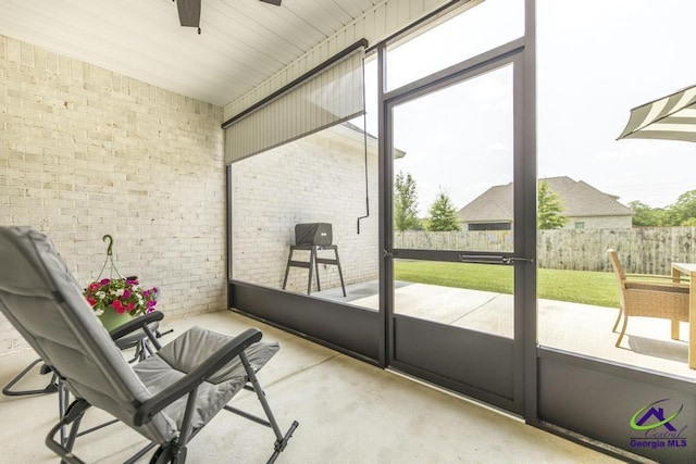 107 Field View Ln, Kathleen, GA 31047 - sunroom with a ceiling fan