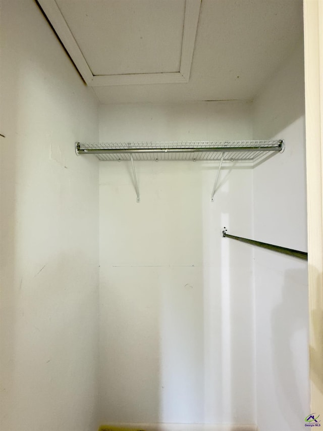 221 Fox Hound Dr, Byron, GA 31008 - view of walk in closet