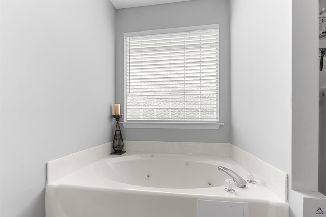 111 Venus Way, Bonaire, GA 31005 - bathroom featuring plenty of natural light and a jetted tub