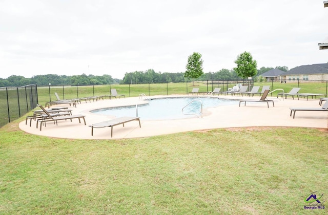 111 Farmers Way, Perry, GA 31069 - community pool with a patio