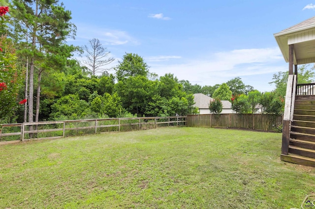 304 Kendall Ct, Perry, GA 31069 - fenced backyard with stairs