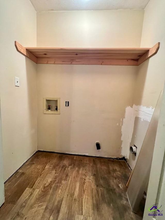102 Overlook Dr, Warner Robins, GA 31088 - washroom featuring hookup for a washing machine and wood finished floors