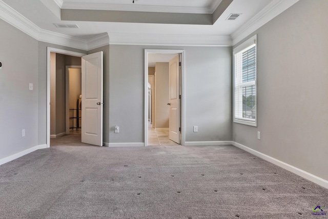 104 Taylor Leigh Ct, Kathleen, GA 31047 - unfurnished bedroom with carpet, crown molding, ensuite bathroom, and a tray ceiling