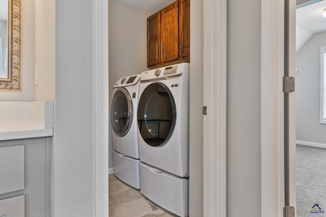 104 Taylor Leigh Ct, Kathleen, GA 31047 - laundry area with washing machine and dryer and cabinet space