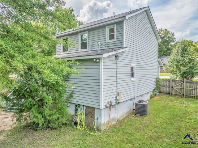 574 Shadow Moss Dr, Macon, GA 31204 - rear view of property featuring crawl space