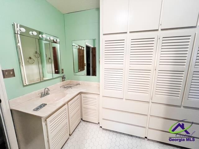 234 Briarcliff Rd, Warner Robins, GA 31088 - bathroom with vanity