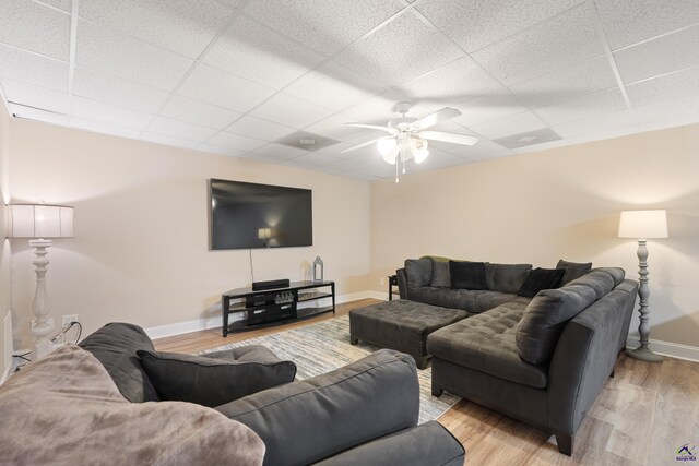 513 Litchfield, Macon, GA 31220 - living area with a ceiling fan, light wood finished floors, and a drop ceiling