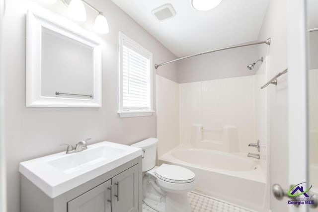 313 Strawbridge Ln, Bonaire, GA 31005 - bathroom featuring vanity and washtub / shower combination