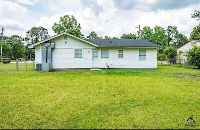 1714 Jean Ave, Albany, GA 31705 - rear view of property with a fenced backyard and a gate