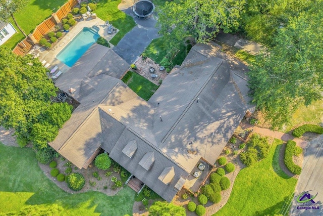 709 Evergreen St, Perry, GA 31069 - drone / aerial view of a pool